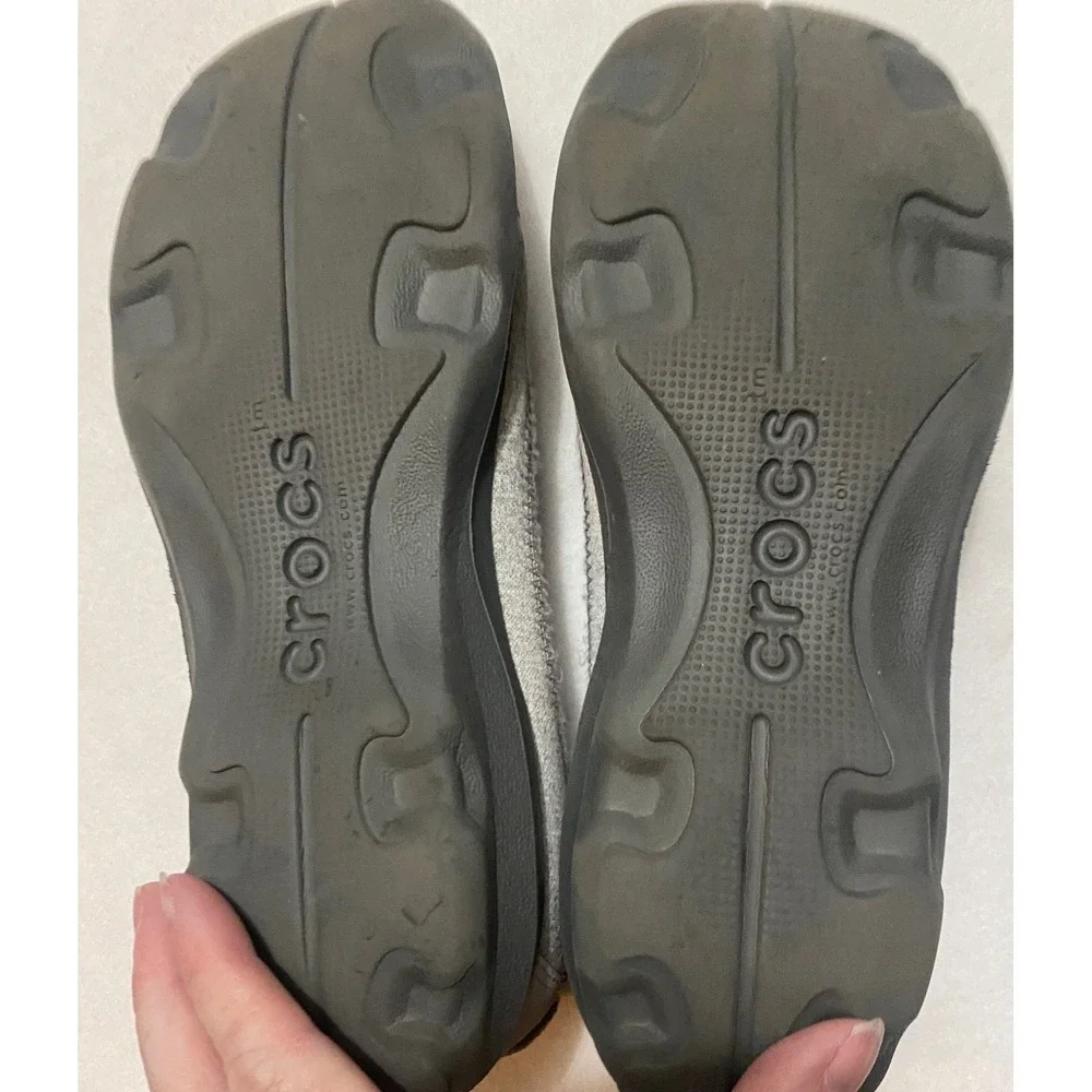 Crocs Women Size 6 Gray Knit Ballet Flats Slip On Comfort Shoes